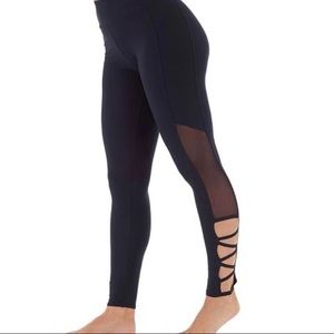 Bally Total Fitness Leggings Midnight Blue NWT Med